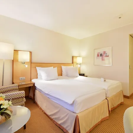 The Q - Quadro Hotel