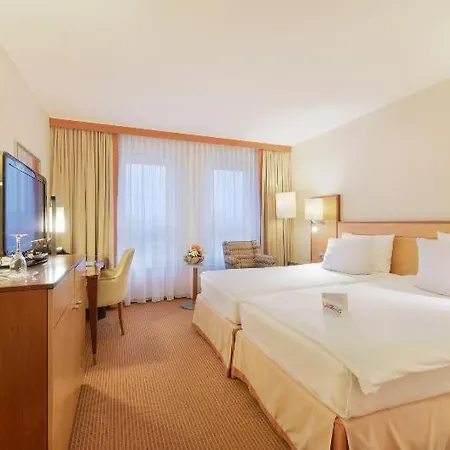 The Q Quadro Отель 4*