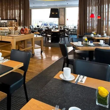 The Q - Quadro Hotel