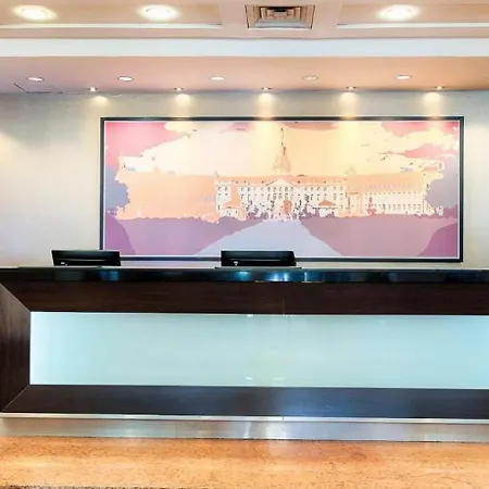 Hotel The Q - Quadro
