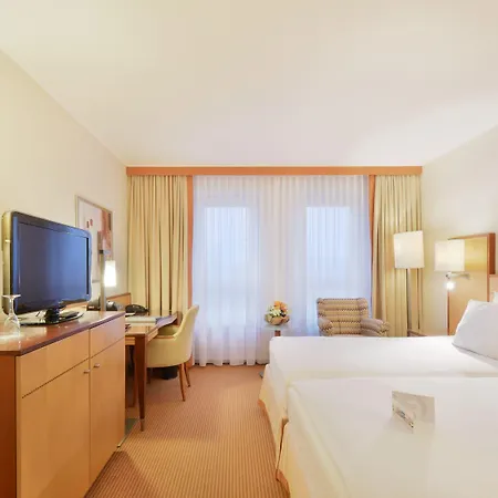 The Q - Quadro 4*