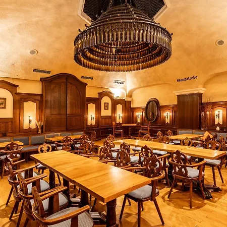 מלון The Q - Quadro