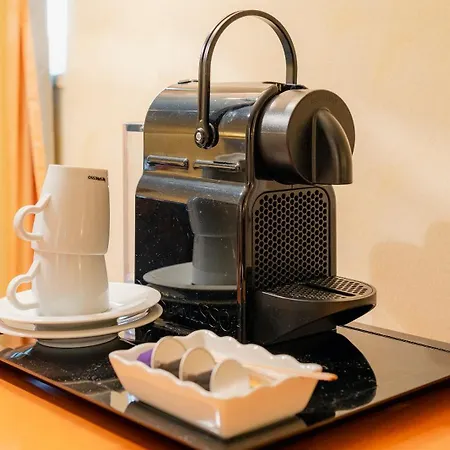 Hotel The Q - Quadro 4*