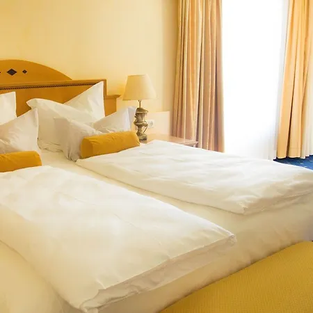 Отель The Q Quadro 4*