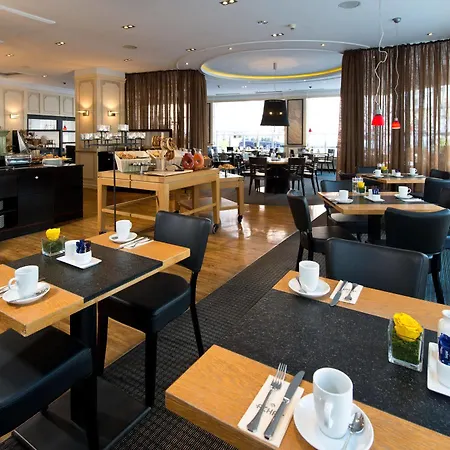 The Q - Quadro Hotel 4*