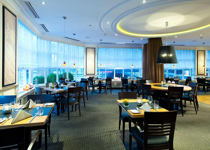 The Q - Quadro فندق