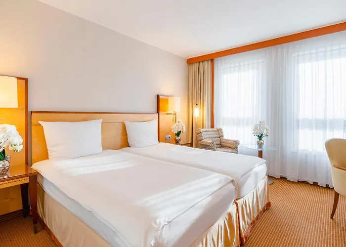 Ξενοδοχείο The Q - Quadro 4*