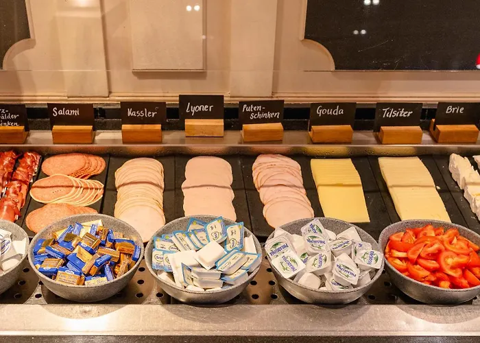 The Q - Quadro Ξενοδοχείο